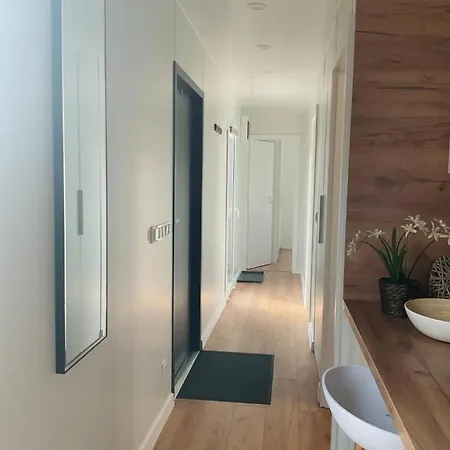 Deluxe Lara Feriehus Liptovske Sliace